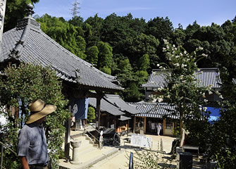 四国霊場57番札所 栄福寺