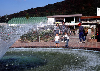 よしうみバラ公園