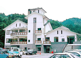 鈍川せせらぎ交流館